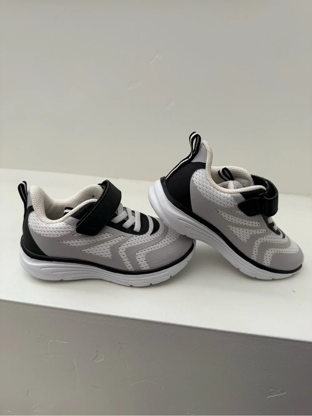The Children's Place White & Gray Hook-and-Loop Kids Sneakers